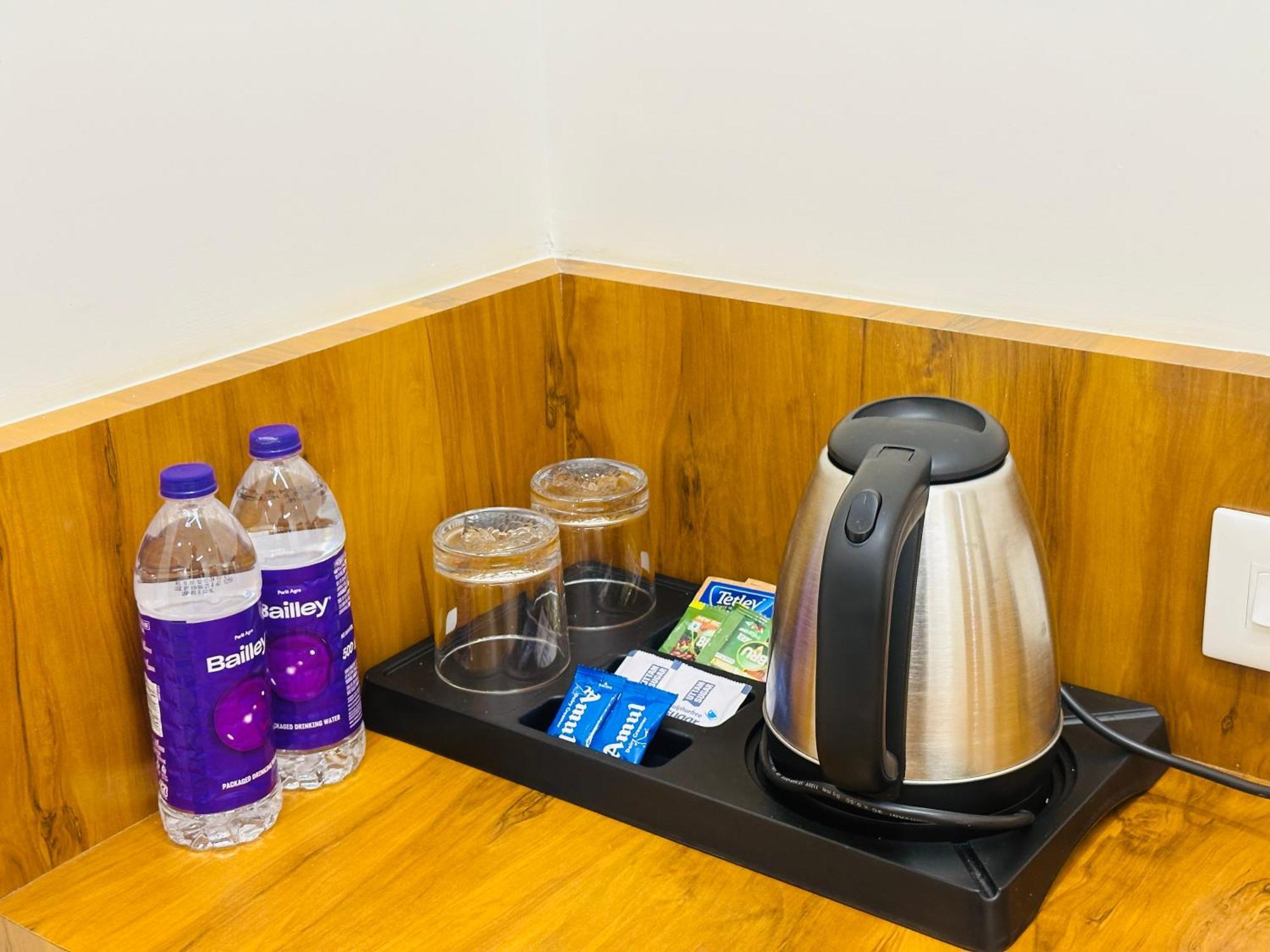 Shambhavi Hotel And Convention Centre 우두피 외부 사진